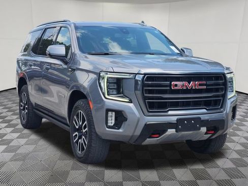 Used 2022 GMC Yukon AT4 AWD/4WD image 3