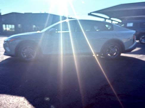 Used 2025 Kia K4 FWD image 2