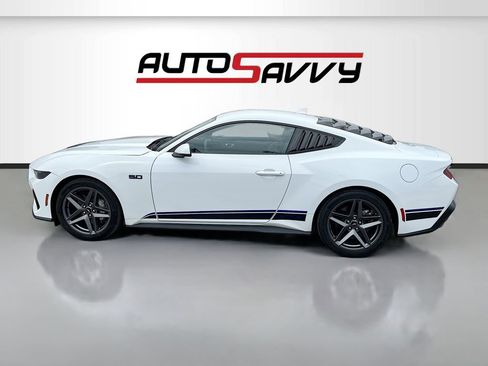 Used 2024 Ford Mustang GT Premium image 4