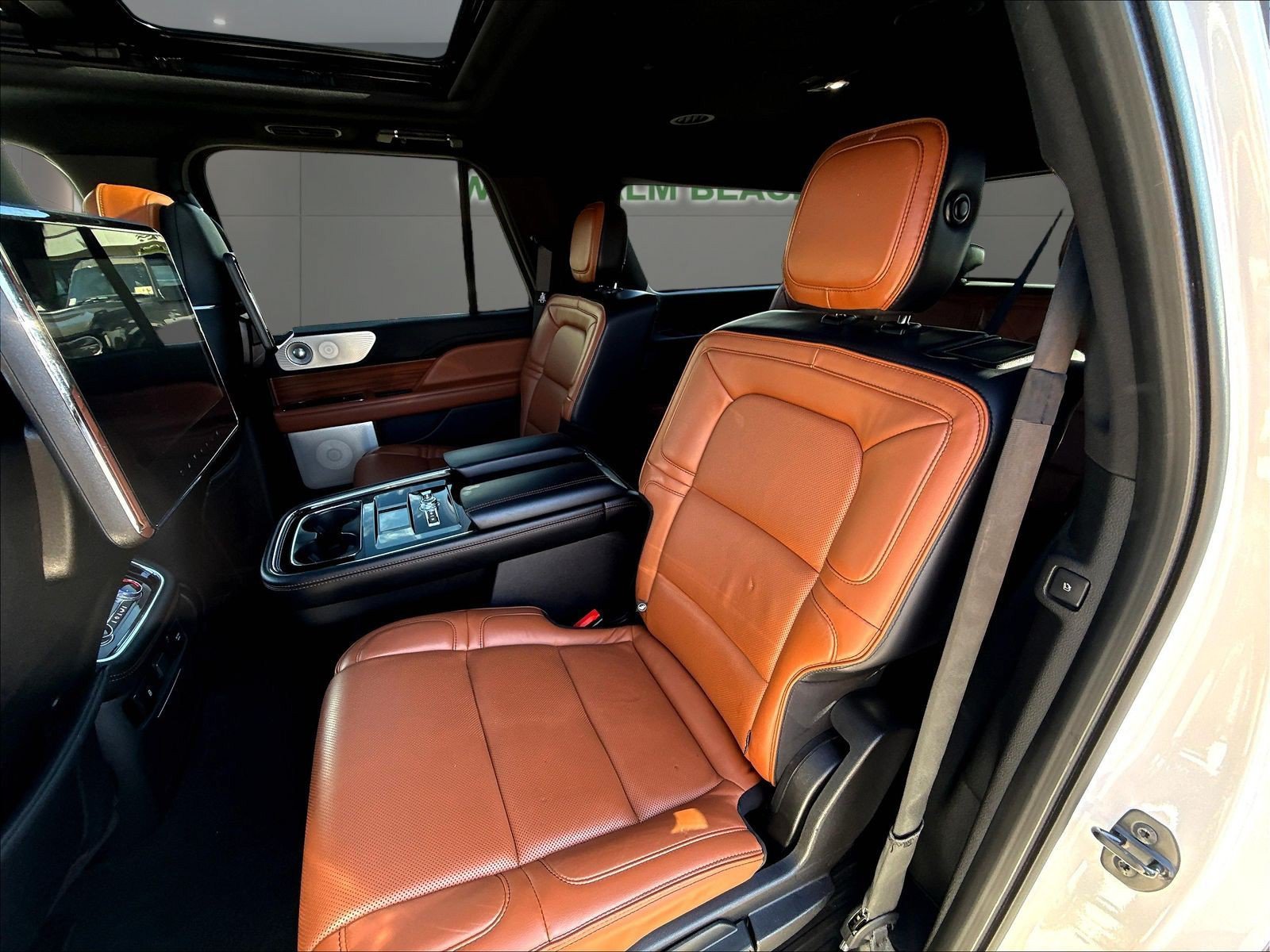 Used 2019 Lincoln Navigator L Reserve AWD/4WD image 26