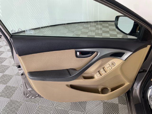Used 2011 Hyundai Elantra GLS w/ Preferred Equipment Pkg 3 FWD image 15