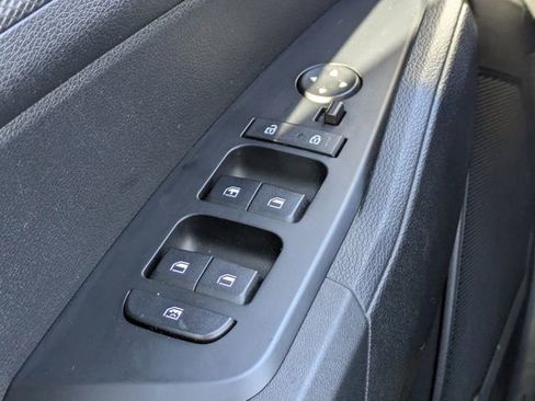 Used 2024 Kia Sportage LX image 24