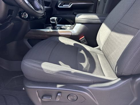 Used 2025 Chevrolet Silverado 1500 RST w/ Convenience Package II image 10