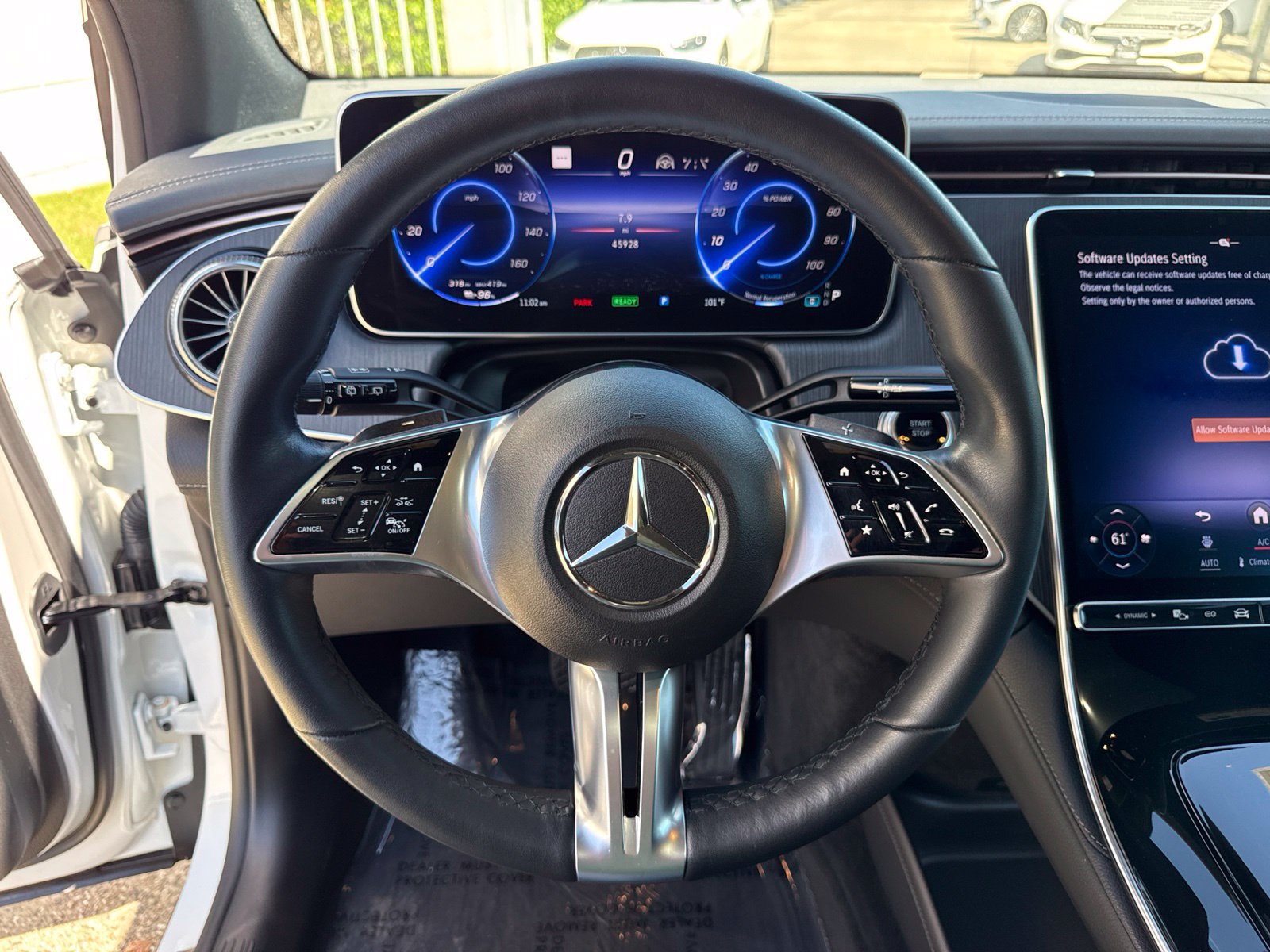 Used 2023 Mercedes-Benz EQE 500 4MATIC SUV image 32