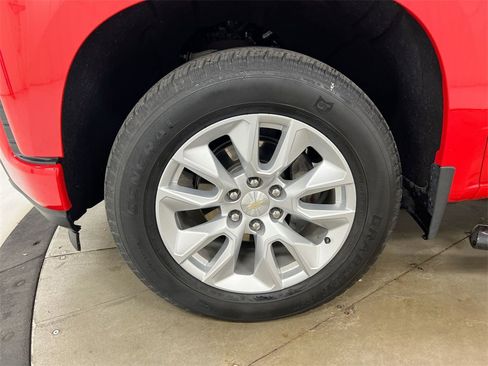 Used 2020 Chevrolet Silverado 1500 Custom w/ Custom Value Package image 23