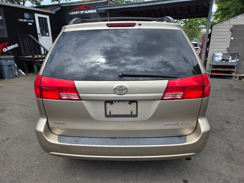 Used 2004 Toyota Sienna LE FWD image 2