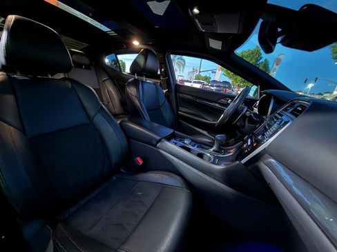 Used 2019 Nissan Maxima SR w/ Premium Package FWD image 45