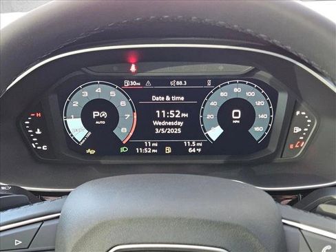Certified 2025 Audi Q3 2.0T Premium w/ Convenience Package image 11