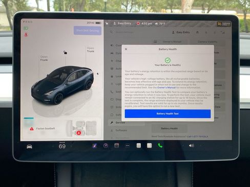 Used 2024 Tesla Model Y Performance image 25