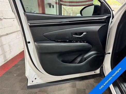Used 2022 Hyundai Tucson SEL w/ Convenience + Premium Package FWD image 8