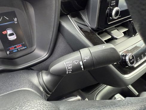 Used 2022 Toyota Corolla LE image 28