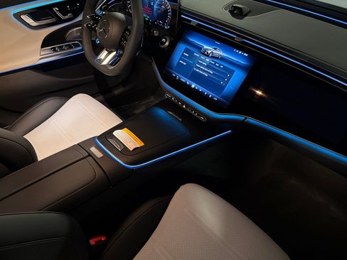 New 2026 Mercedes-Benz E 53 AMG e 4MATIC Sedan image 14