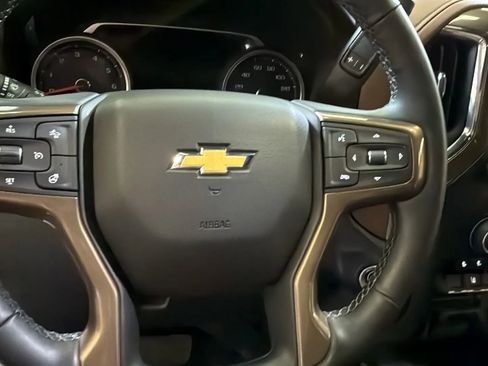 Used 2023 Chevrolet Silverado 3500 High Country w/ Z71 Off-Road Package AWD/4WD image 20