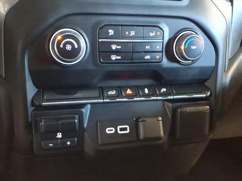 Used 2023 Chevrolet Silverado 2500 Custom w/ Custom Convenience Package image 23