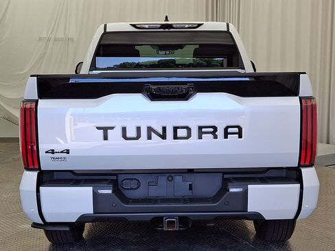 Certified 2022 Toyota Tundra Platinum w/ Advanced Package AWD/4WD image 27