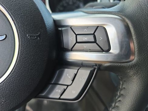 Used 2019 Ford Mustang Coupe image 18