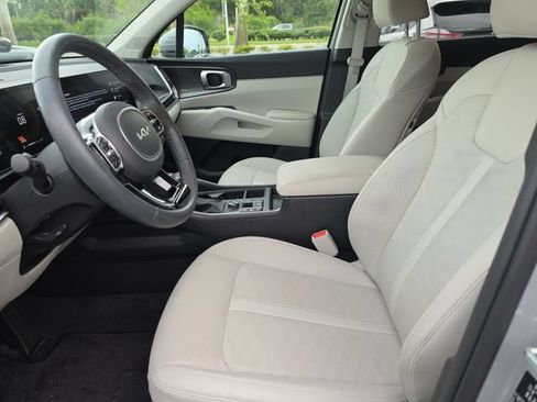 Certified 2025 Kia Sorento S FWD image 15