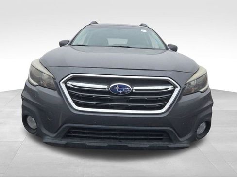 Used 2018 Subaru Outback 2.5i Premium image 7