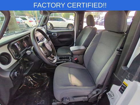Certified 2025 Jeep Wrangler Sport AWD/4WD image 14
