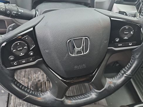 Used 2019 Honda Odyssey Elite image 11