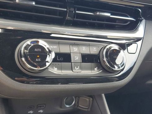 New 2026 Buick Envista Sport Touring w/ Convenience I Package FWD image 22