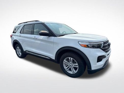 Used 2021 Ford Explorer XLT AWD/4WD image 7