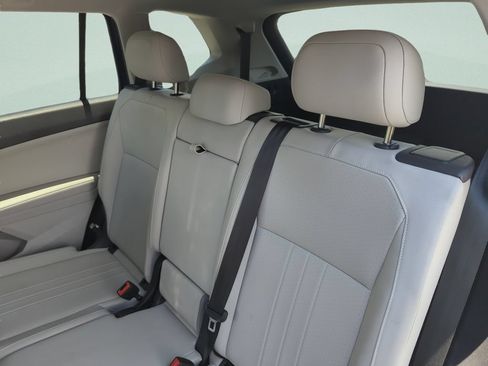 Used 2024 Volkswagen Tiguan SE FWD image 26