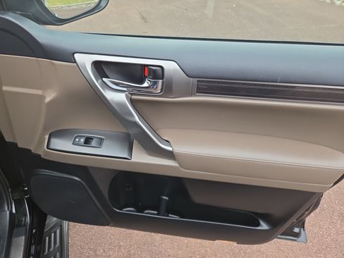 Used 2022 Lexus GX 460 Luxury image 17