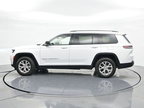 Used 2022 Jeep Grand Cherokee L Limited w/ Luxury Tech Group II image 9