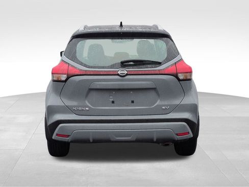 Certified 2023 Nissan Kicks SV image 9