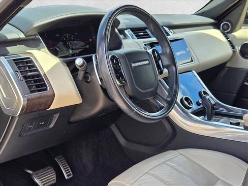 Used 2018 Land Rover Range Rover Sport Supercharged image 9