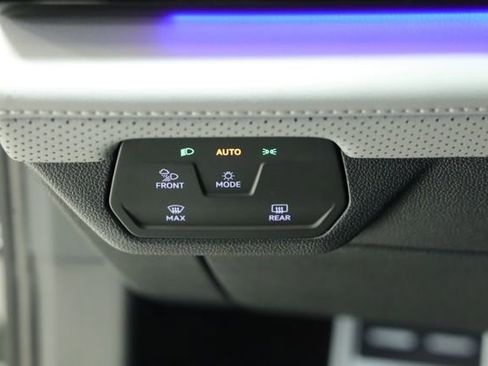 New 2026 Volkswagen Atlas Peak Edition AWD/4WD image 30