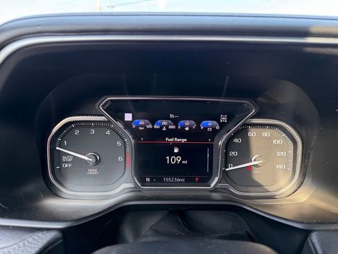 Used 2021 GMC Yukon Denali w/ Denali Premium Package image 25