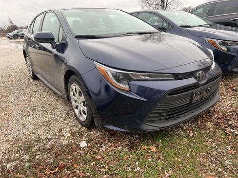 Used 2024 Toyota Corolla LE image 3
