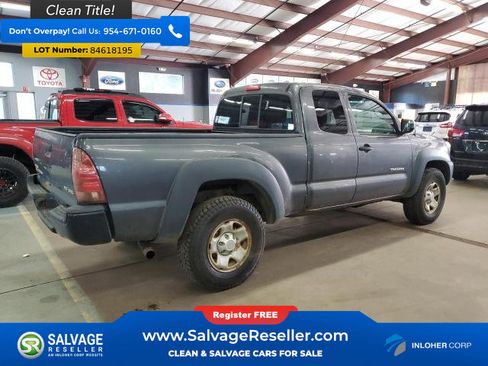 Used 2015 Toyota Tacoma 4x4 Access Cab w/ Convenience Package image 4
