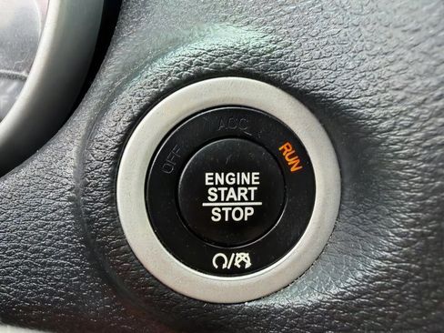 Used 2020 Dodge Journey SE w/ SE Popular Equipment Group FWD image 29
