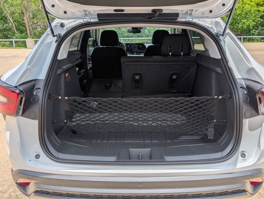 New 2026 Chevrolet Trax LS w/ LS Convenience Package FWD image 27