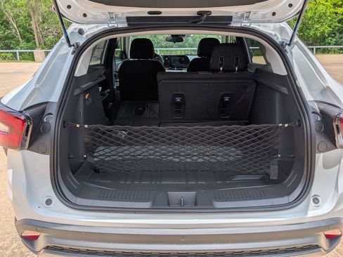 New 2026 Chevrolet Trax LS w/ LS Convenience Package FWD image 27