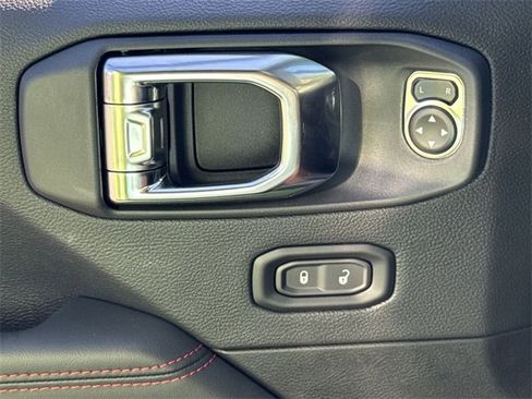 New 2025 Jeep Gladiator Rubicon image 25