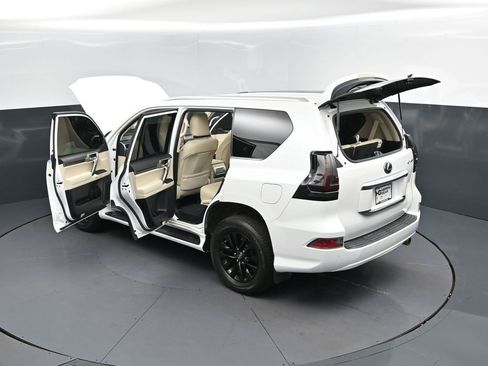 Used 2021 Lexus GX 460 Premium AWD/4WD image 2