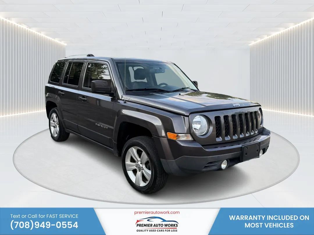 Used 2014 Jeep Patriot Limited w/ Sun/Sound Group AWD/4WD image 3