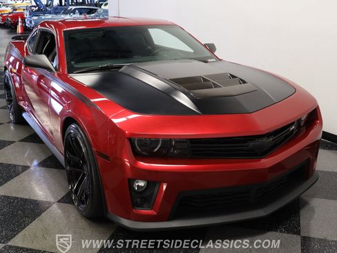 Used 2013 Chevrolet Camaro ZL1 image 14