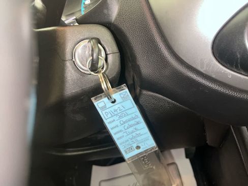 Used 2021 Chevrolet Colorado LT w/ Fleet Safety Package image 23