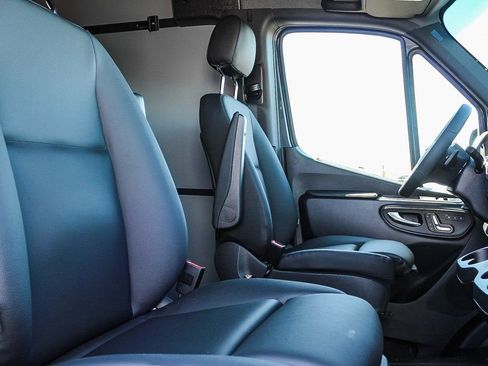 Used 2024 Mercedes-Benz Sprinter 144 Cargo image 30