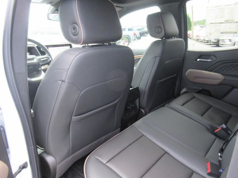 New 2026 GMC Canyon Denali AWD/4WD image 36