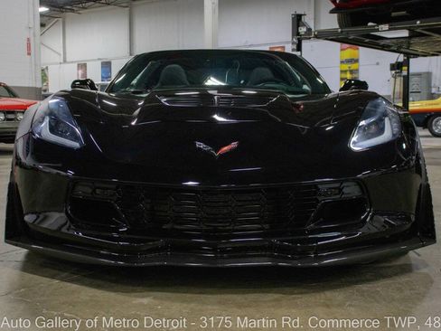 Used 2016 Chevrolet Corvette Z06 w/ 3LZ Preferred Equipment Group RWD image 13