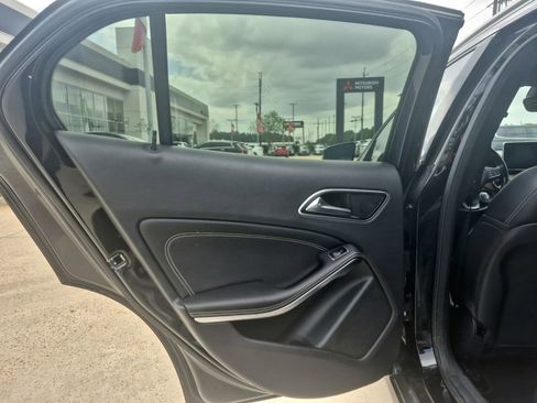 Used 2016 Mercedes-Benz GLA 250 4MATIC image 18