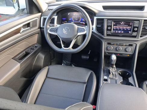 Used 2023 Volkswagen Atlas SE FWD image 10