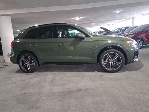 Used 2023 Audi Q5 e Premium Plus image 6