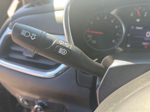 Used 2022 Chevrolet Equinox LT FWD image 20